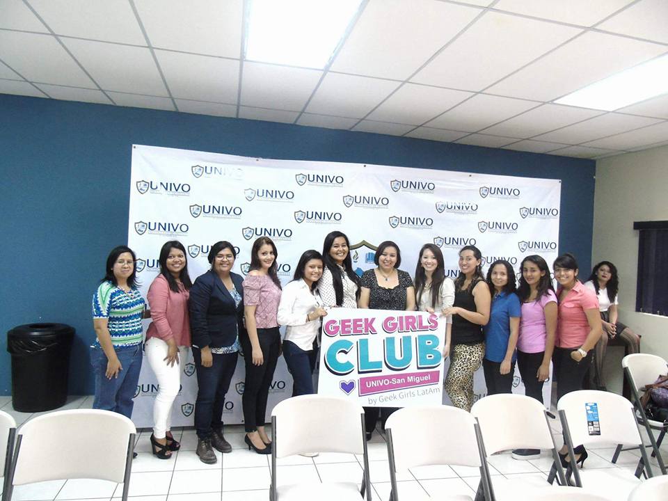 WUJU! 1°Club fundado a nivel Nacional y Latinoamericano de @GeekGirlsLatam  #GGLClub #GeekgirlsUNIVO #MujerTI