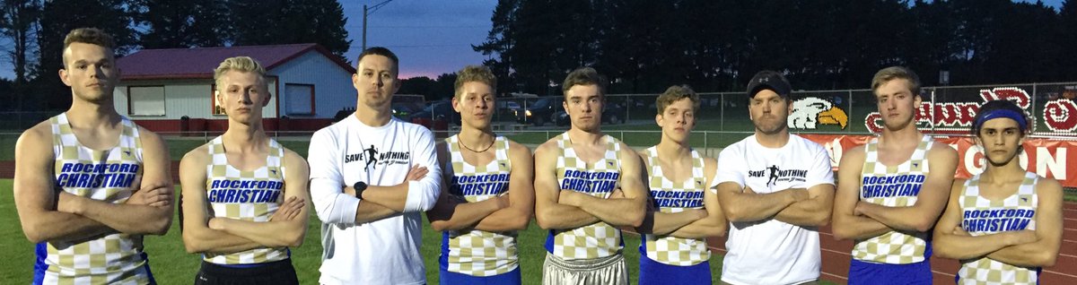 rcyouknow's tweet photo. 4x400 runs 3:27.94 #SaveNothing https://t.co/ptZGjr6M0v