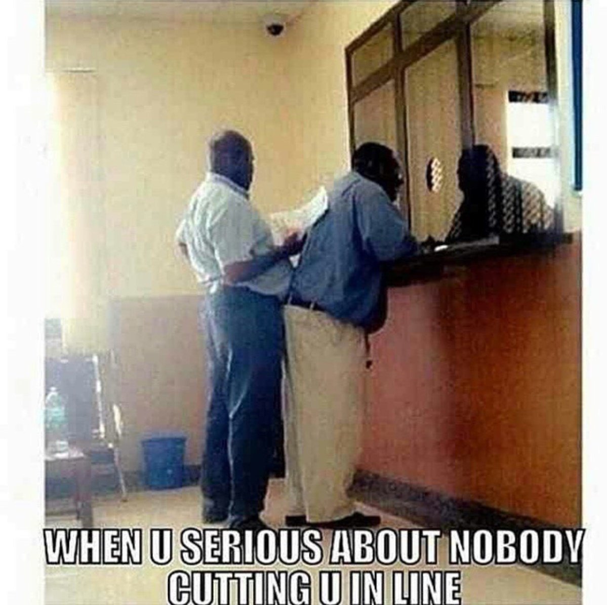 Some2LaughAt's tweet image. No one is cutting him in line dlvr.it/LMRzLj #Pictures #closeline #cutinline