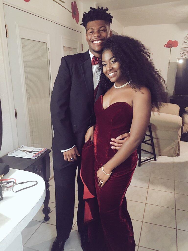 miseeeeeeeee's tweet photo. Your smile when you KNOW you're date is the most BEAUTIFUL girl in the building! #Prom2k16 #DerrowNation #YesSheIs! https://t.co/yLM3wla8Oy