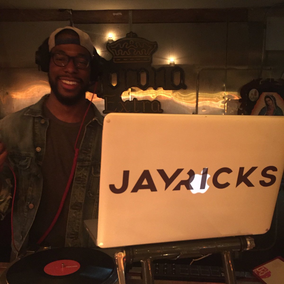 We out here in #NYC vibing with DJ <a href="/JayRicksNYC/">JAYRICKS</a>. What other NYC DJs are dope for #PartyNoire vibes?