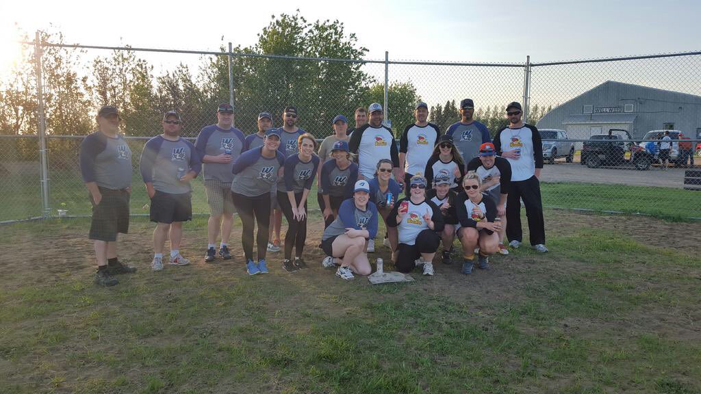 Thanks to the Woodies for being gracious in defeat <a href="/WellwoodBall/">Wellwood Softball</a>