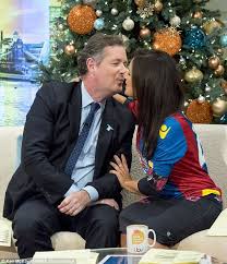 piersmorgan's tweet photo. Good luck @CPFC - I'm in for a very good Monday morning if you win the FA Cup. 
cc @susannareid100 https://t.co/GH4mPx6BlB