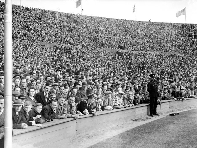 Wartime Friendly game between #England and #Scotland - 1944