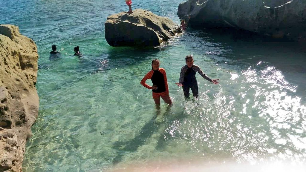 awitfelix's tweet photo. Masasa beach 🗻🌴🌊 https://t.co/6q8jIk4iYU