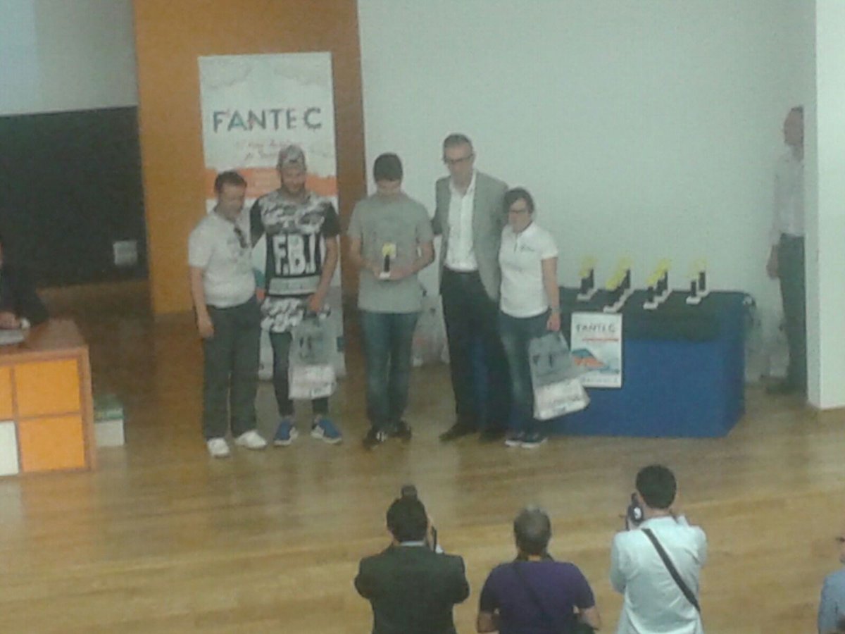 EseriMORE's tweet photo. Nuestro trabajo. Nuestro finalista. Orgulloso del trabajo realizado por los chicos . @aptandalucia #FANTEC2016 https://t.co/rjjT5zmWwn