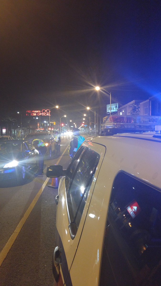 TPS54Div's tweet photo. We were joined by @TPS55Div officers for a RIDE spotcheck tonight at Danforth/Main.We also had foot patrol out 2nite https://t.co/g2S9mcwZnT