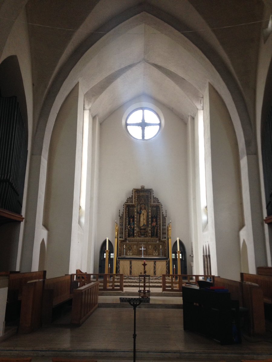 At the beautiful <a href="/stthomashanwell/">St Thomas's Church</a> getting ready to receive our wonderful singers for Come &amp; Sing! today from 10.30!