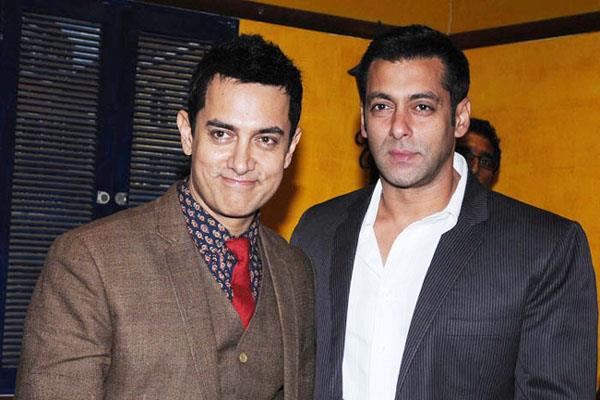 bollywood_loves's tweet photo. Clash Between Salman Khan And Aamir Khan https://t.co/UNJztLsYLN https://t.co/4vZKSYg3nu