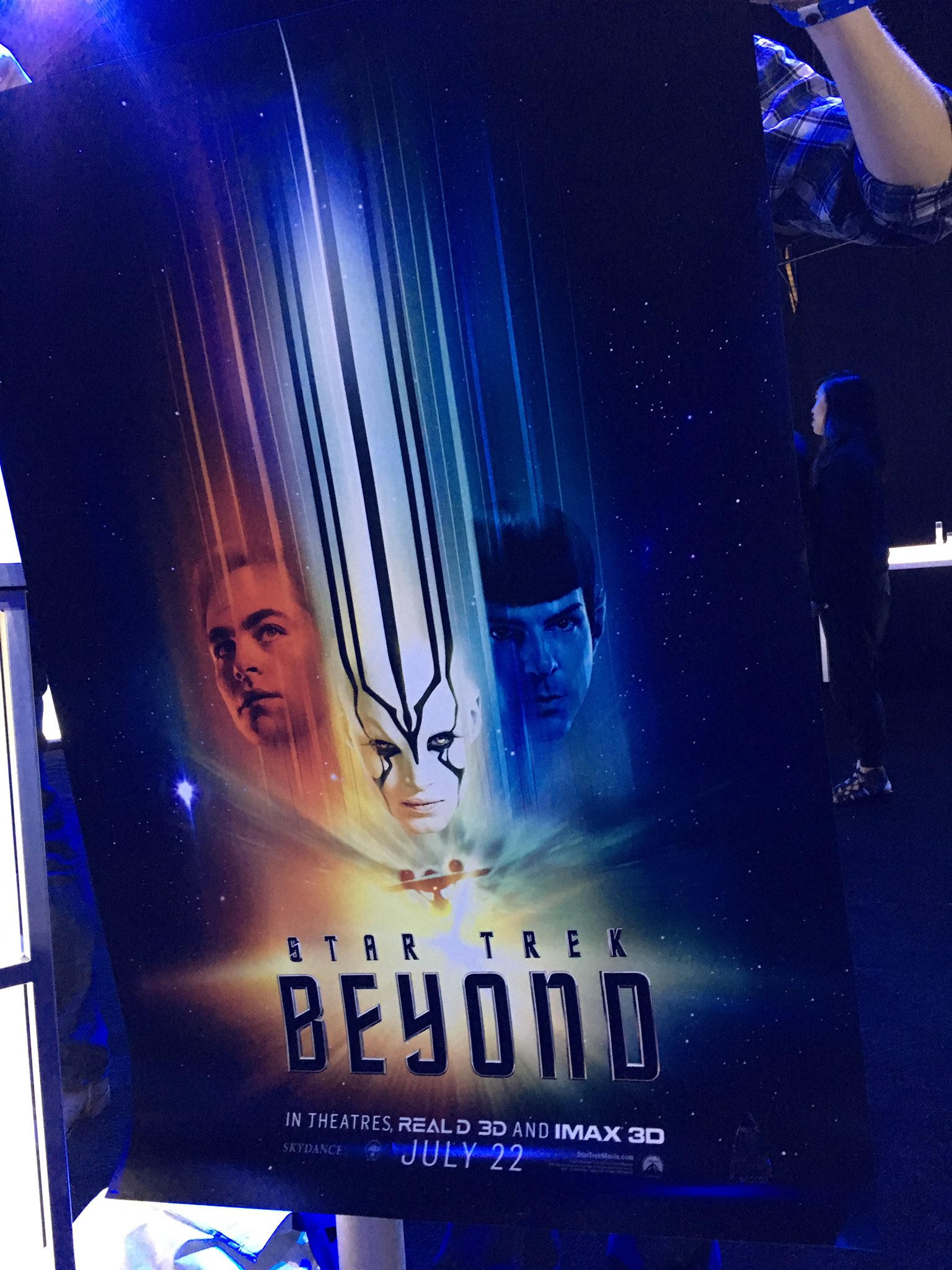 Ci9DowzUoAADF1C.jpg:large