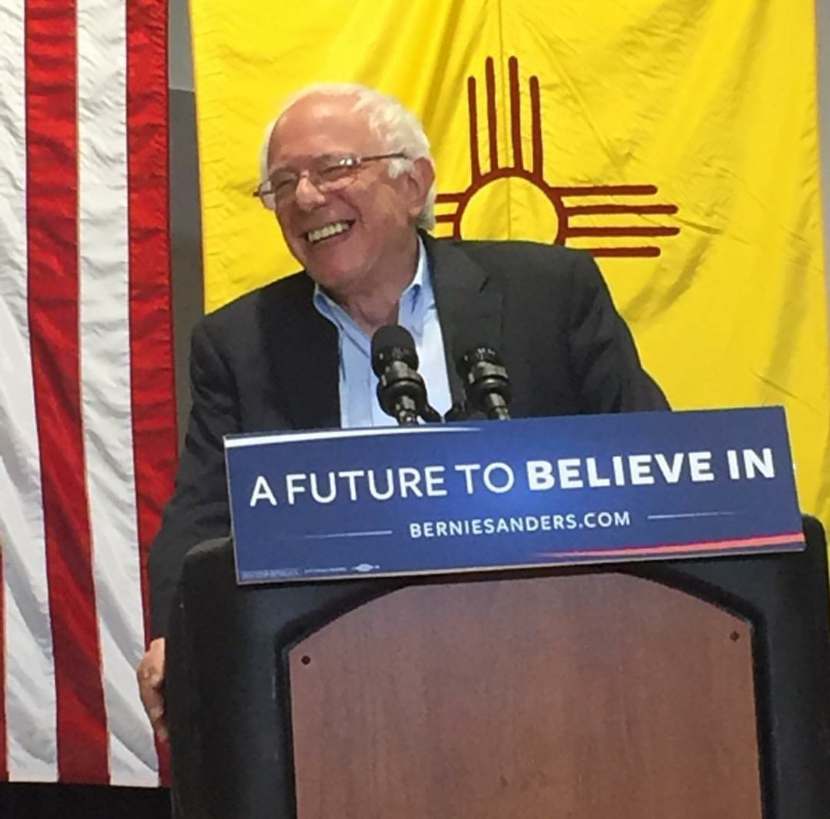 People4Bernie's tweet photo. This is the guy the Democratic establishment is trying to get to go away. This man. Right here. #BernieInNM https://t.co/Gm8LfSbKWi