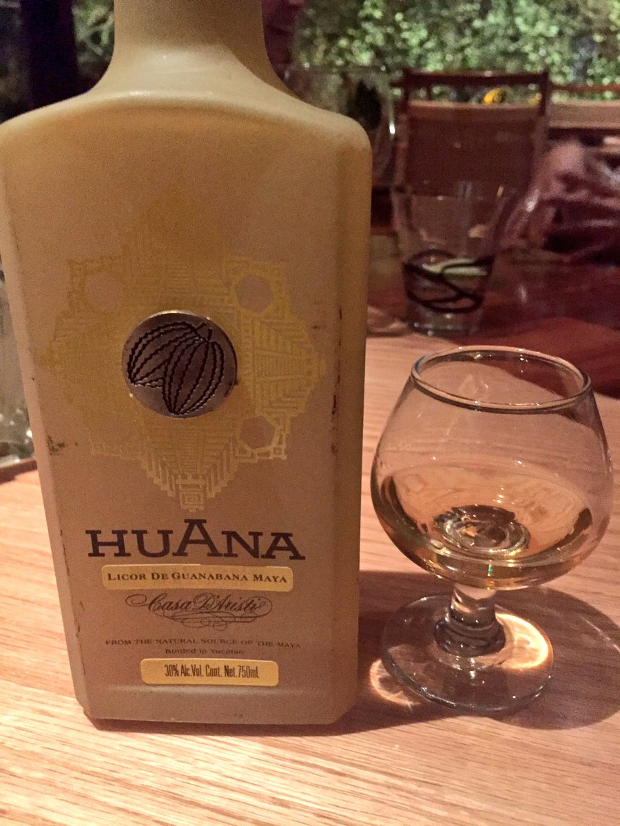 soy_comensal's tweet photo. Amantes de los a licores: acabo de encontrar este yucateco de guanábana que es una delicia: @CasaDAristi https://t.co/Adezl3vzrh
