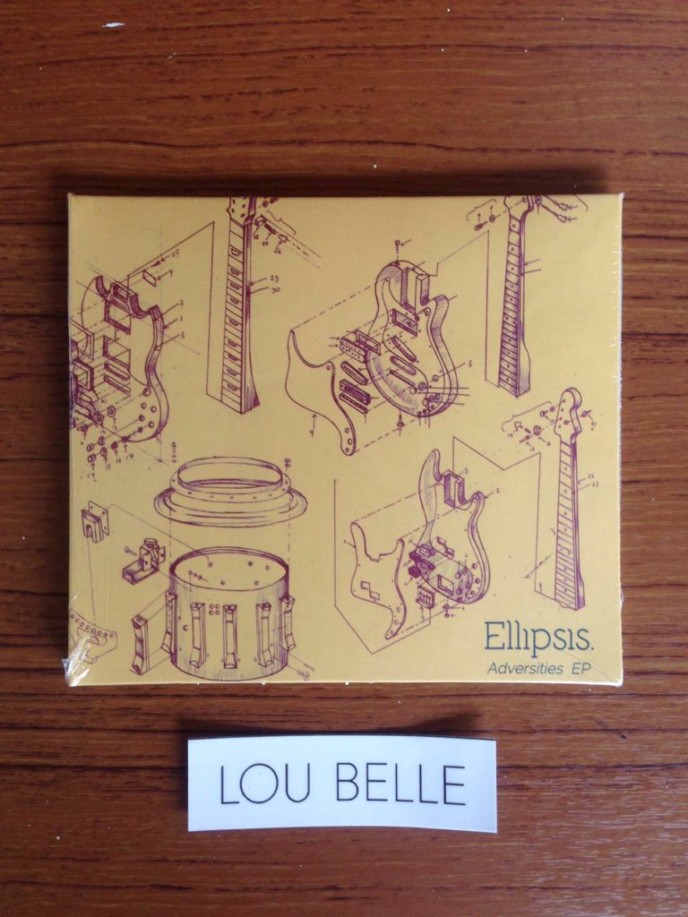 Lou Belle tweet media
