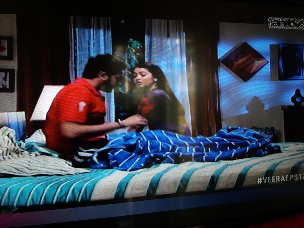 Sing: Mohhabat kaniwala 🎵💃very romantic VeeBa 💘, Baldev sngaja cuek biar Veera kepikiran #VEERAEPS125 <a href="/SeriesANTV/">ANTV Series</a>