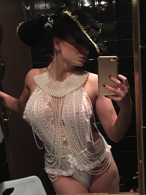 Sneak peek of what's about to go down @vannuysrhino ☺️ https://t.co/rV1irDwU7d<a class="tags" target="_blank" title="On Twitter" href="/?out=eyJ0eXAiOiJKV1QiLCJhbGciOiJIUzUxMiJ9.eyJpYXQiOjE3MjEzOTYyODcsImlzcyI6InR3cG9ybnN0YXJzLmNvbSIsIm5iZiI6MTcyMTM5NjI4NywiZXhwIjoxNzUyOTMyMjg3LCJyZWRpcmVjdF91cmwiOiJodHRwczovL3R3aXR0ZXIuY29tL3Zhbm51eXNyaGlubyJ9.MJNYcEyHfBEsGpmxBwjPcCTB4JQ5EcaPLdGw7L9Vlw8Eo9iHKm2gJgz1QkWZILNIJQS_ybI6VeZ9OpjRNwv_rw">@vannuysrhino</a><a href="/tag/amazingbeyondwords"class="tags"><span>#amazingbeyondwords</span></a>