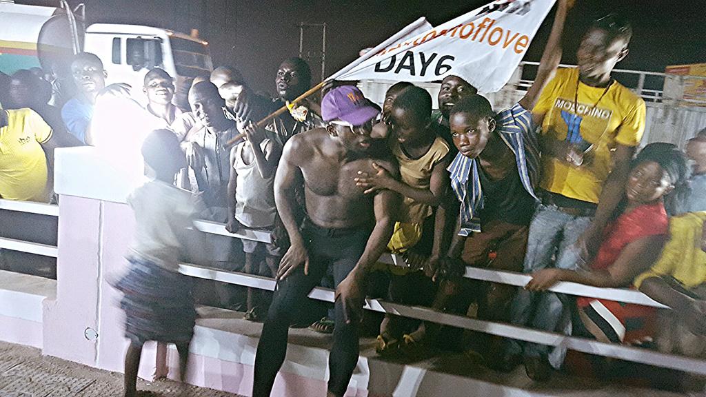 For ze kids! #marathonoflove #17in17 #sorryforthelateupdates <a href="/channels_sports/">Channels Sports</a> <a href="/Fmohnigeria/">Federal Ministry of Health, NIGERIA</a> <a href="/MSF_canada/">Doctors Without Borders / Médecins Sans Frontières</a>