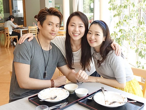 撮影中、アニタ役の岡村美南が登場！「美南さんは年齢も入団時期も1つ