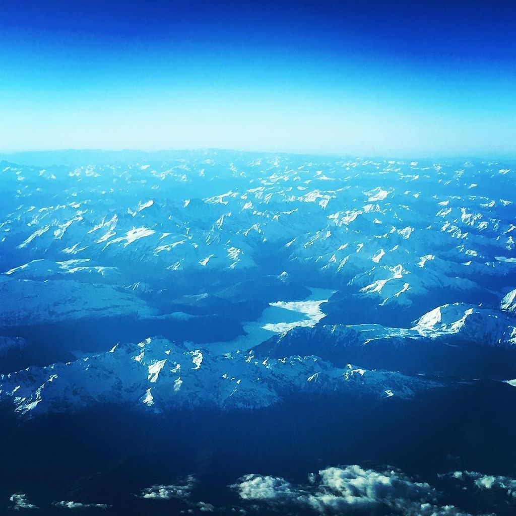 jacobvvz's tweet photo. By xing30west on Instagram: #pilotsview #FL390 #747f #frenchalps #livingthedream #viewfrom… https://t.co/zUPZIKQxlp https://t.co/JHvpIPcB8V