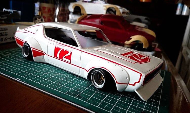 街道レーサー レーシングケンメリ72 1/24プラモ作成中