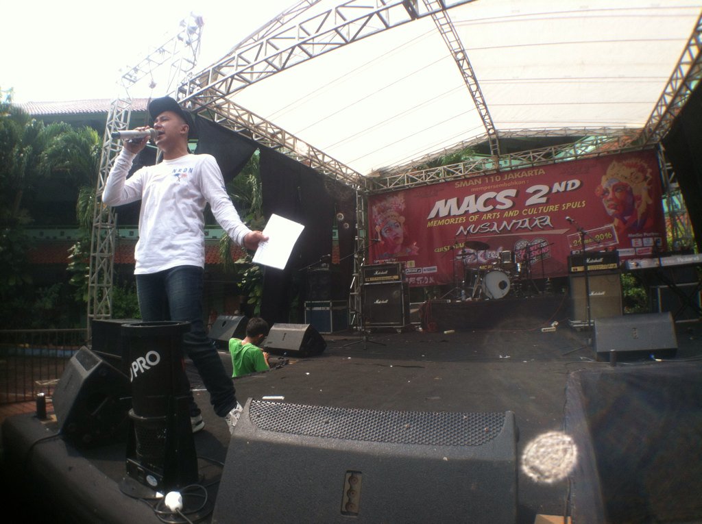 Mc <a href="/allayerror/">thedeadlymicrophone</a> At SMAN 110, Jakarta Utara Cc: @Nordencloth <a href="/macs_2016/">Macs 2016</a> ☕️💀
