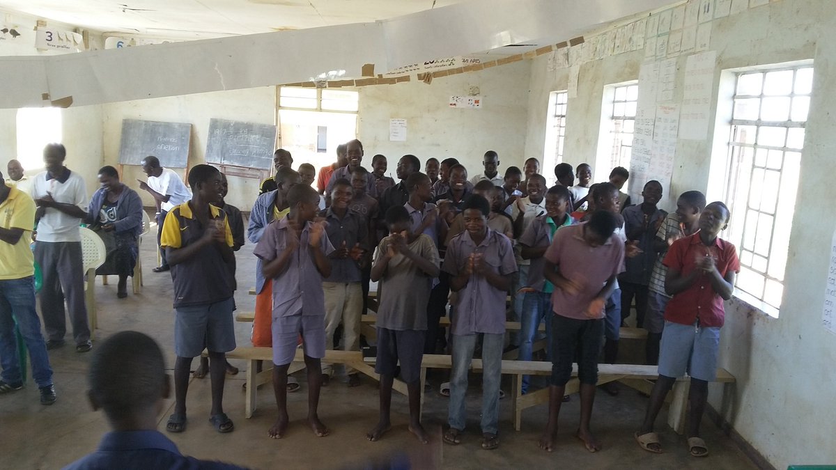 ELOCZomba's tweet photo. Everlasting Life Care  centres at Makwapala juvenile prison in Zomba  cheering  them https://t.co/ZNg1281f8P