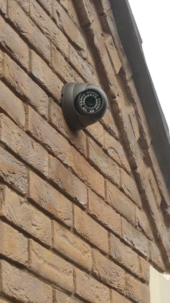 HomeTechsol's tweet image. Want a professional HD CCTV system??, systems from just £299.00 with remote viewing, contact us for more information