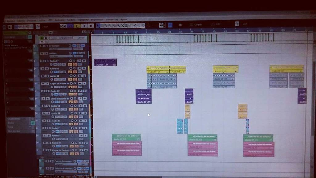 producerpassion's tweet photo. New Song! 🎵
El Jomgler In Da House!!! 🎤🎧
12:30 am ⌚🌙
J.L Producciones
#cubase
#mixing
#mastering
#working
#behri… https://t.co/THY9L2zlF9