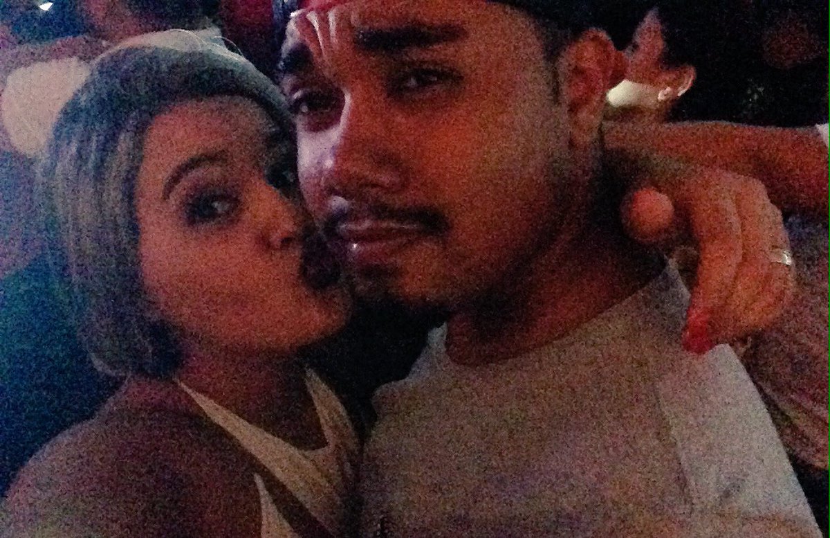 lhayys_'s tweet photo. Na melhor companhia! 👫💃🏼🎶 #BaileDoDennisDJ #DennisDJ #SantosCity #ConcaisPorto #EuFuiEm https://t.co/eYf9dE4oyG