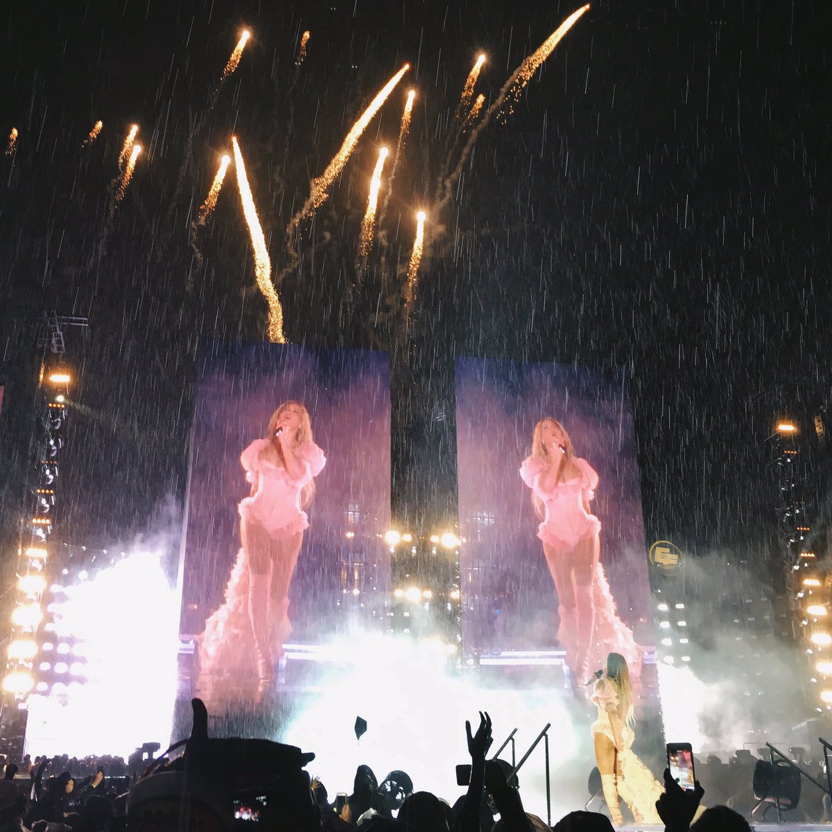 Beyoncé >> The Formation World Tour - Página 27 Ci9voxKUgAAslk-