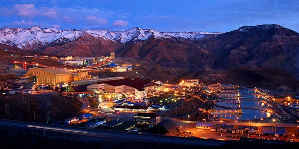 DFinanciero's tweet image. El Teniente invierte US$ 1.000 millones para mantener producción ante retraso de expansión df.cl/noticias/empre…