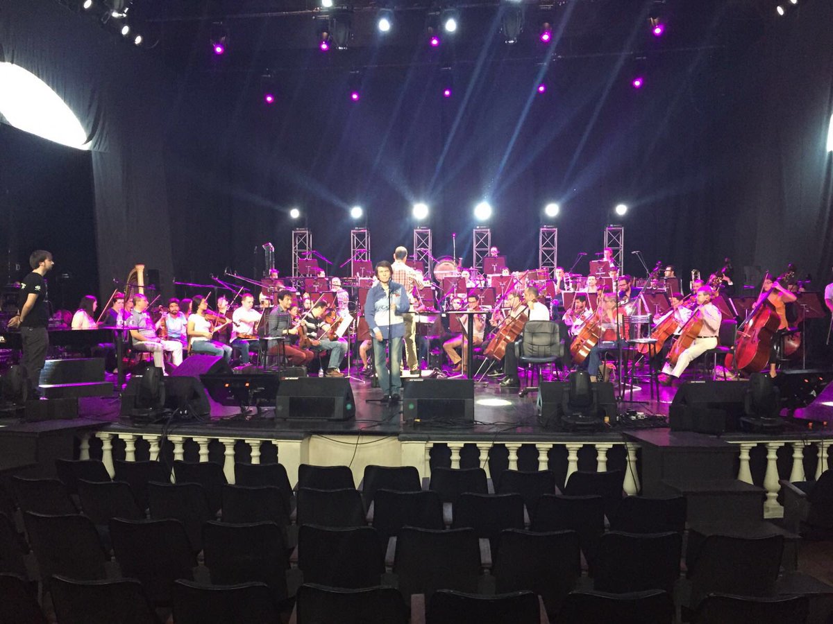 Foto d ayer en el ensayo. GRACIAS Colombia y GRACIAS a la Sinfónica Nacional d Colombia!
Prometo volver muy pronto!!