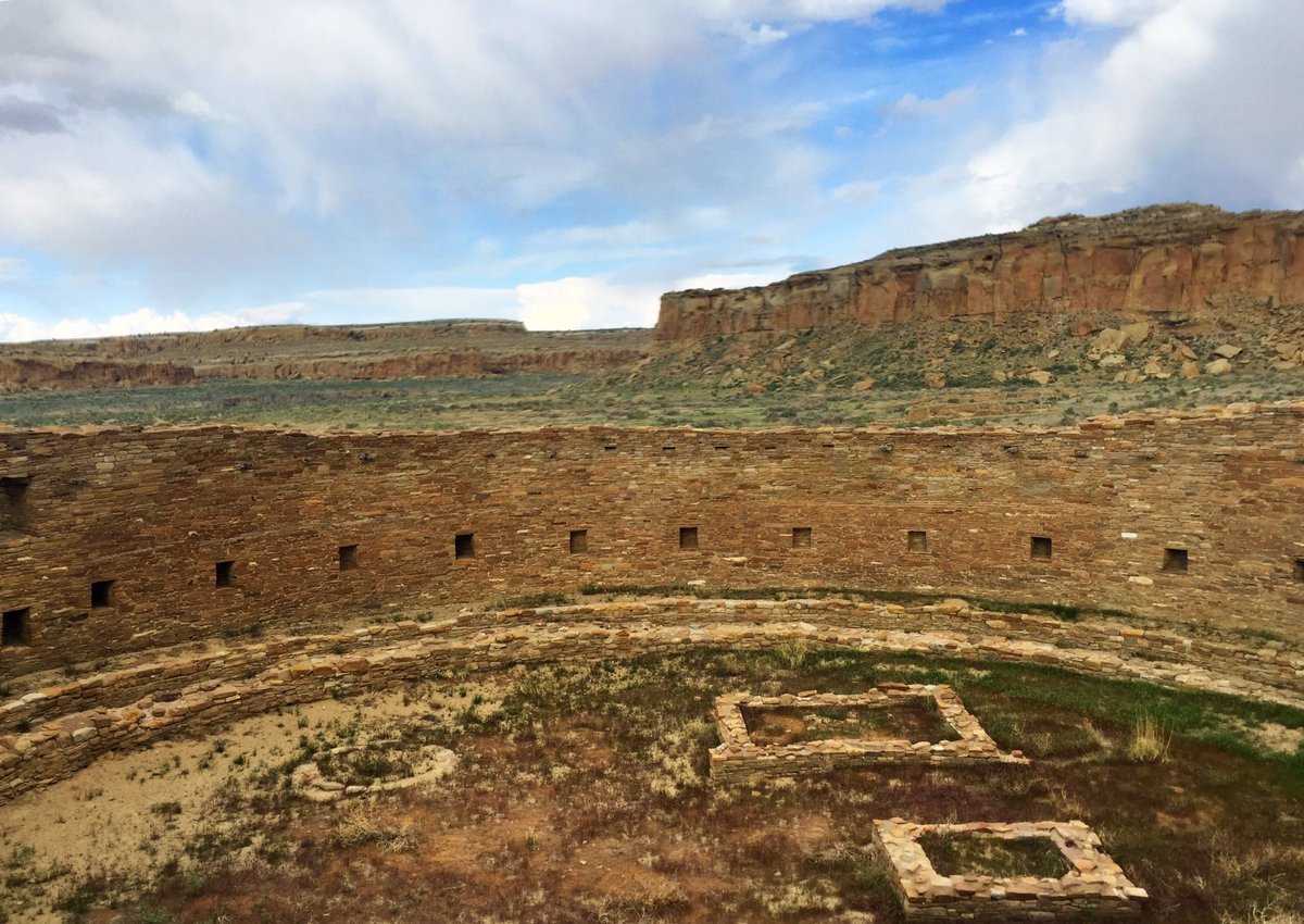 MauricioRochaI's tweet photo. The Chaco Canyon New México un lugar esencial donde se trasforma la naturaleza para mimetizarse en ella https://t.co/fw82dhEQaO