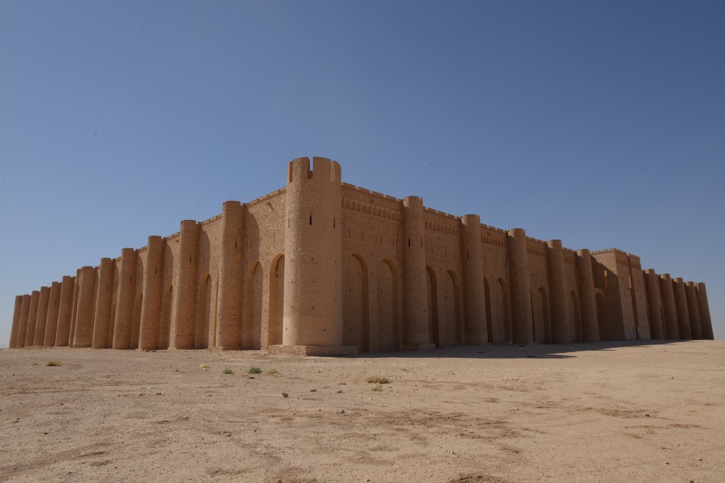 Afbeeldingsresultaat voor Fortress of Al-Ukhaidir