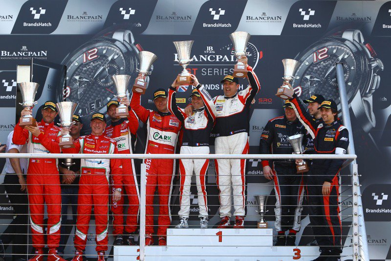 MMT_Racing's tweet photo. 1ère victoire en @BlancpainGT sur la course de qualification avec @jlbeaub à @Brands_Hatch !! 👌
@AKKAASPTEAM https://t.co/c1PKw63JJ4
