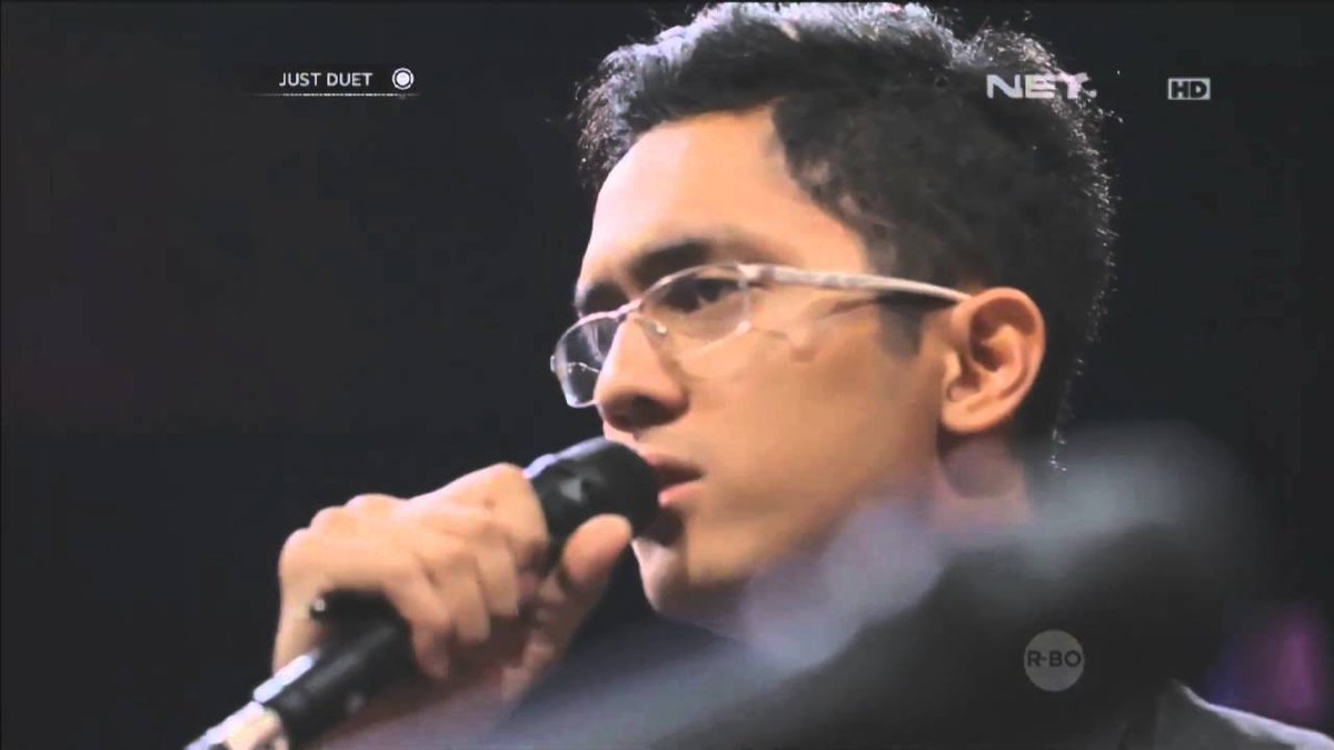 @Fredy_JDI dgn Drag Me Down dan <a href="/Reffi_JDI/">Reffi_JDI</a> dgn Love is You, WAH GIMANA TUH? --> bit.ly/1WjLhiR <a href="/JustDuetID/">JustDuetID</a>