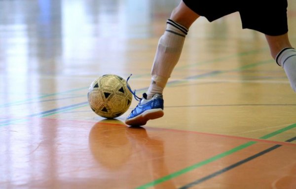 Your only limit is you.
Learn more about #FutsalWeek: futsalweek.com

#futsal #FutsalisHere