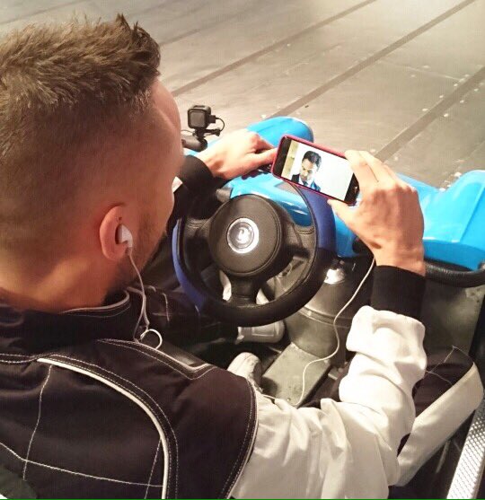 JonoAndBen's tweet image. Watching @TheBachelorNZ on #3Now... Since when is Anthony Hopkins giving jewellery advice? #30HourBumperCarRecord