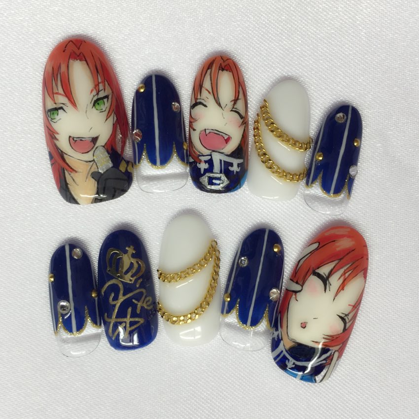 Nail Studio Eclat オーダー品 あんさんぶるスターズ 月永レオ Knights カラーのデザインに表情豊かなレオ君を 王様っぽさを出すためにサインの上に王冠を 痛ネイル のろちゃんネイル あんスタ 月永レオ Knights T Co I4n6sj75sh