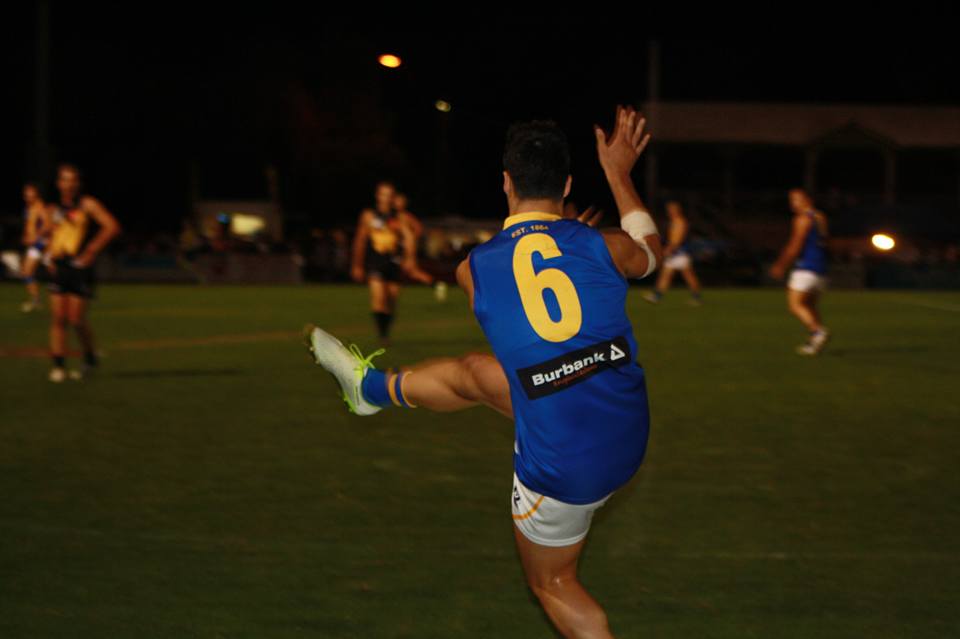 WilliamstownFC's tweet photo. Another 32 disposals and best on ground performance by @MiichaelGibbons on Saturday night! #WeStandAlone https://t.co/bkirkQqVij