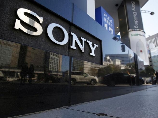 Corriere's tweet photo. Sony, 70 anni di innovazione hi-tech https://t.co/i45QuJ39jB https://t.co/RY2wYEMdFI