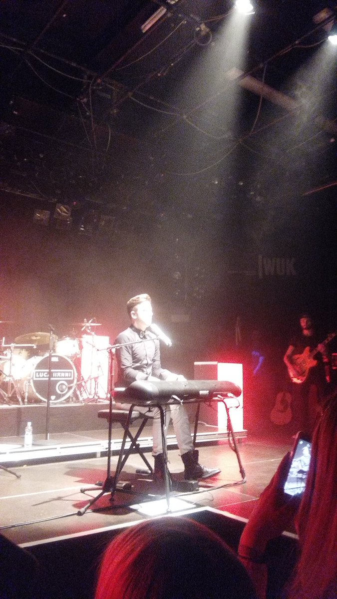 simslpally127's tweet photo. Followin' my heart straight to you wanna be closer to you #closertoyou #whenwewakeuptour @haenni__luca https://t.co/2dC4rYaoQE