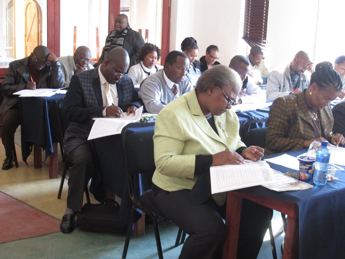 The_NECT's tweet photo. @DBE_SA officials doing an individual assessment of the Fundamentals of Performance Assessment in #MtFrere #NECT101 https://t.co/UBVlx9L4Eq
