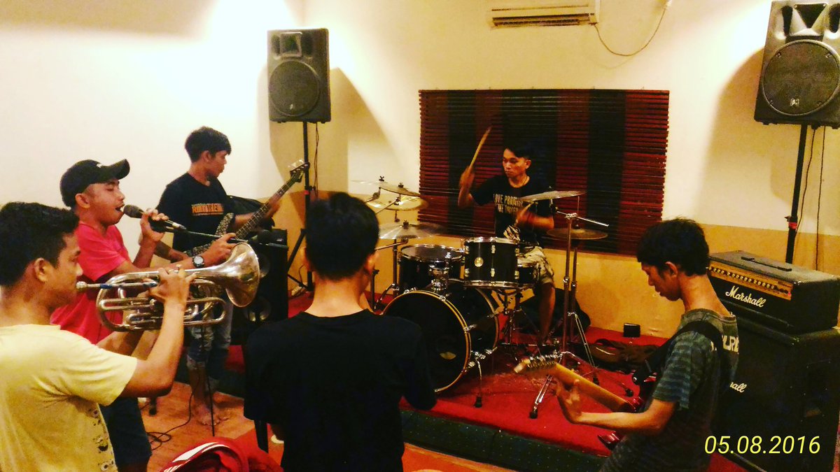 Mempersiapkan untuk masa depan ROBIN THE HOOD