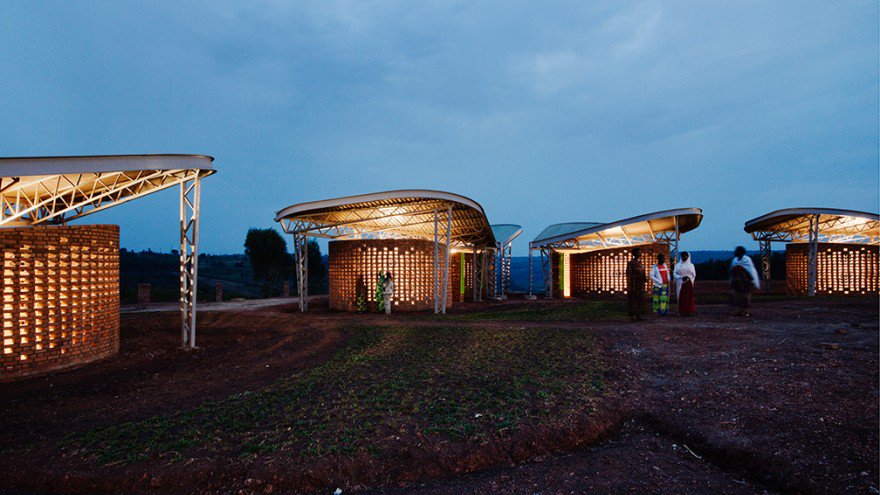 designindaba's tweet image. The Women's Opportunity Centre gives Rwanda's women a fighting chance to build a life: inda.ba/24Ga3dQ