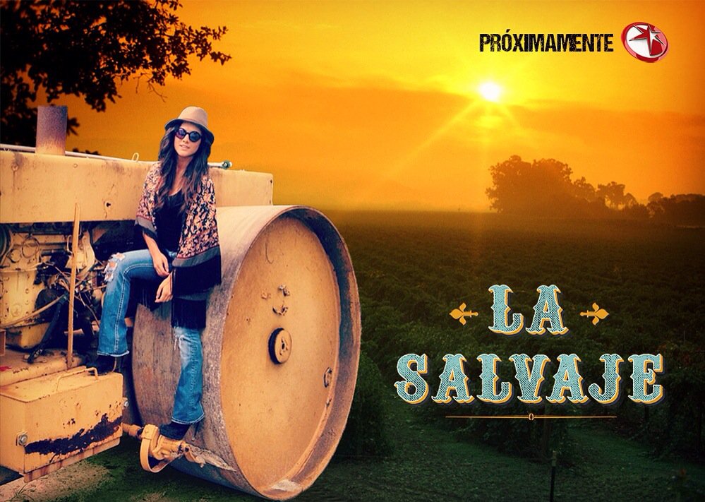 Sandra_FANLOVE's tweet photo. 🙈🙉🙊Porras para q hoy sea tu día @analorenasm! Ojalá @elgueromex anuncie a #LaSalvaje y sea #AnaLorenaEsLaSalvaje!🍇🍃🌻 https://t.co/wRI95CUuwb