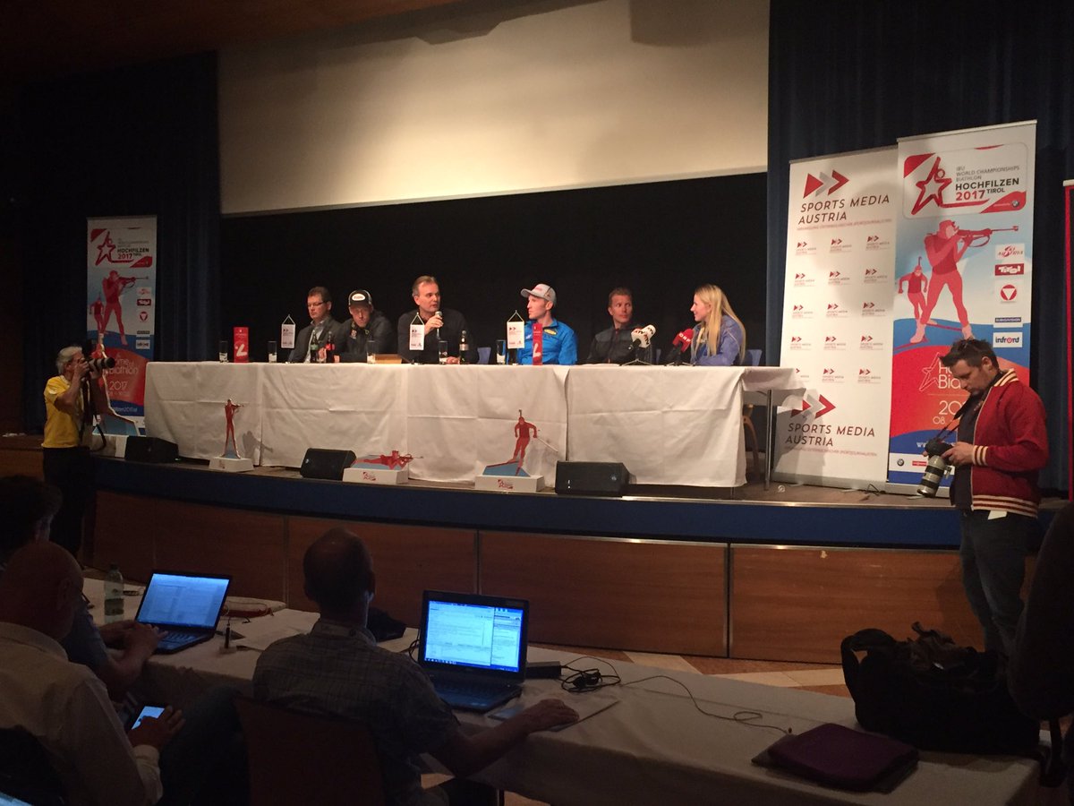 VMSMUC's tweet photo. #SMA PK #biathlon mit #lisahauser #andibirnbacher #simoneder #dominiklandertinger @AndreasKloo https://t.co/hThgNQ4jjc