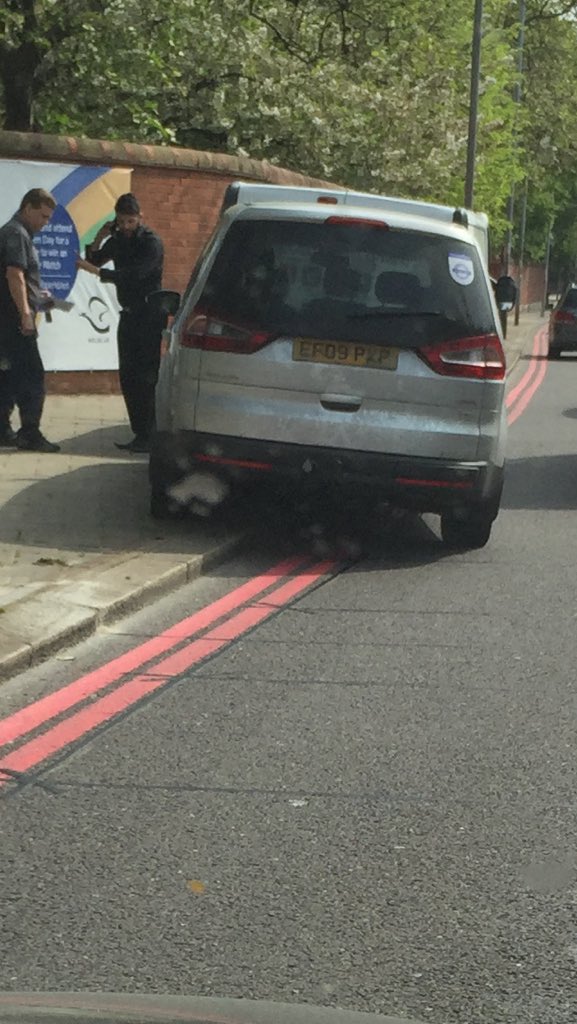 ianjparrott1's tweet image. To busy looking at sat nav!!