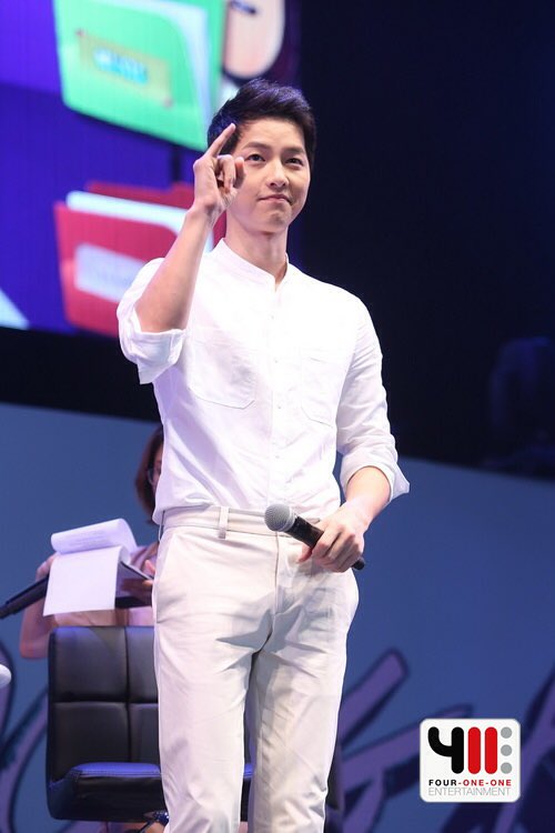 koiokoi's tweet photo. รูปHDจาก411มาแล้ว ดีงามมาก #ผักบุ้งไฟแดง #SongJoongKi  #SongJoongKiFanMeetingInBKK https://t.co/Zoop7UnRQw
