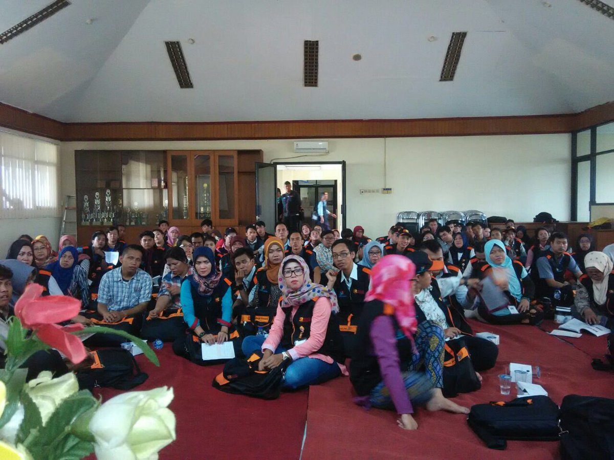 09-05-2016.total 5rb petugas dilebih dr 20 ptemuan evaluasi minggu pertama #pelaksanaanSE16jakbar #sensusekonomi2016