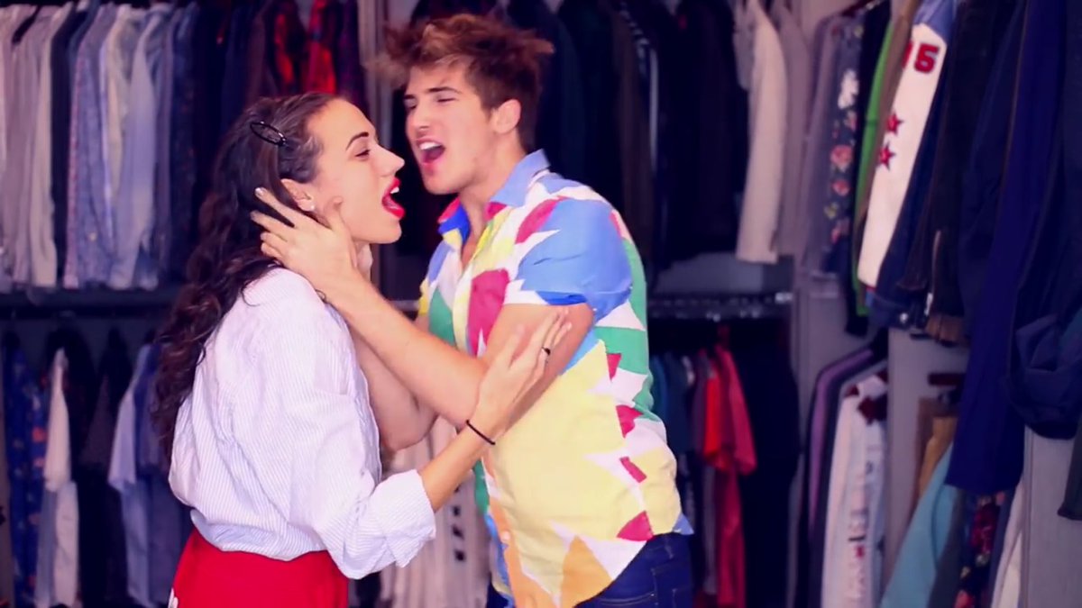 KlWIDREAMS's tweet photo. i ship them??? SO GODDAMN MUCH #jiranda https://t.co/FaaeadDLeK